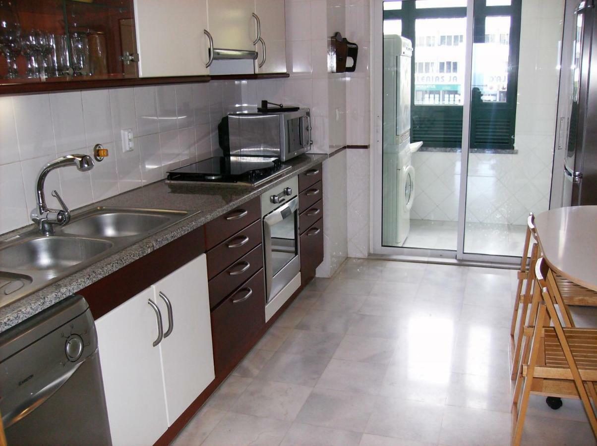 פונשל Oceanfront Apartment מראה חיצוני תמונה