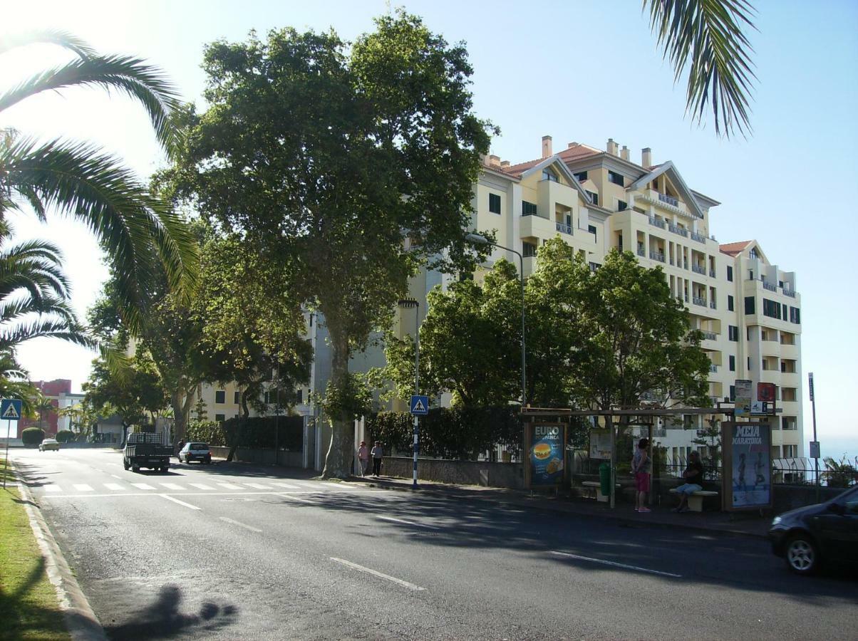 פונשל Oceanfront Apartment מראה חיצוני תמונה