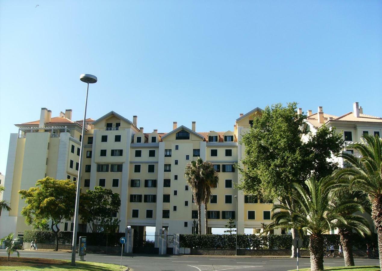 פונשל Oceanfront Apartment מראה חיצוני תמונה