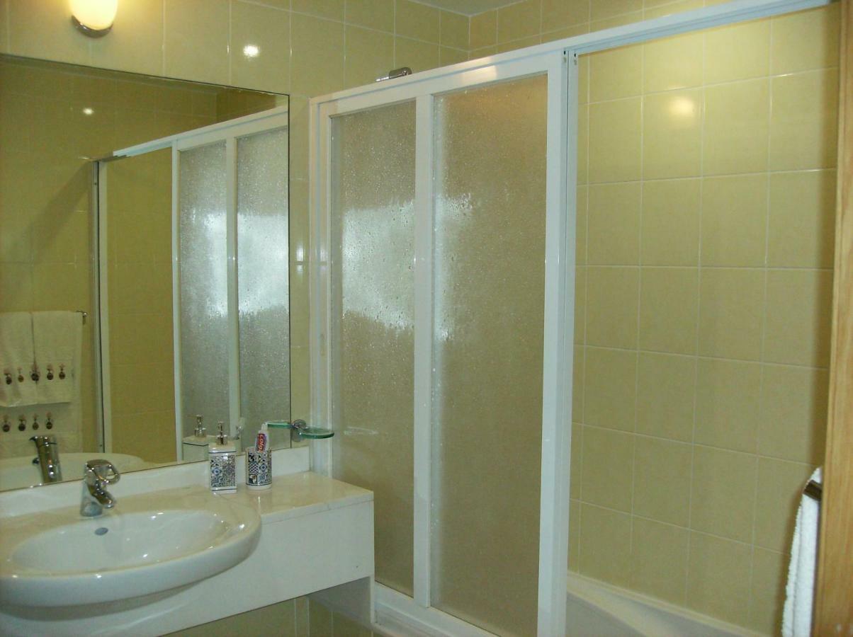 פונשל Oceanfront Apartment מראה חיצוני תמונה