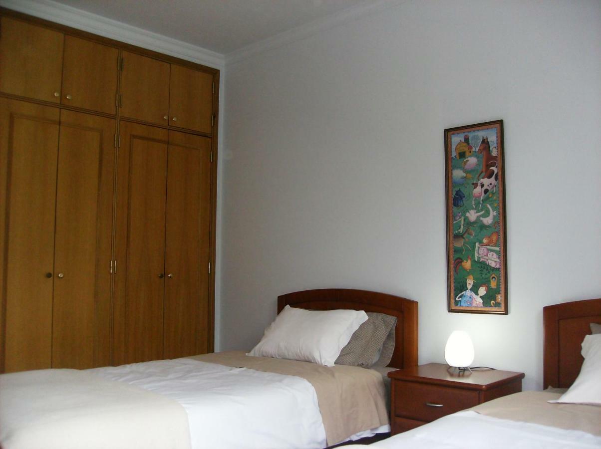 פונשל Oceanfront Apartment מראה חיצוני תמונה