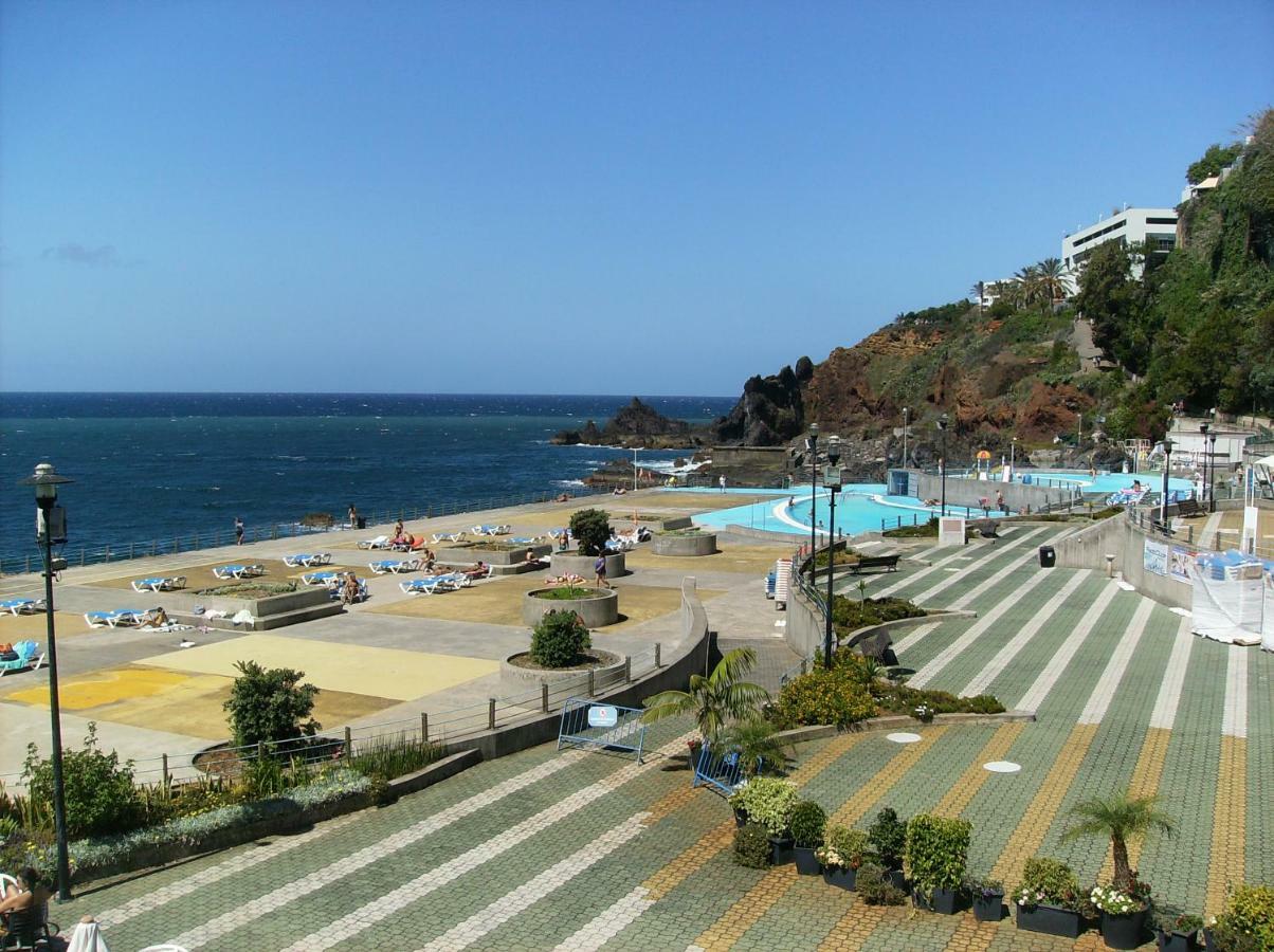 פונשל Oceanfront Apartment מראה חיצוני תמונה